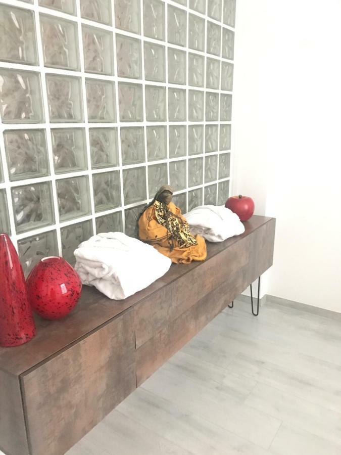 Aparthotel Les lofts de Styliste Saint-Gilles Exterior foto